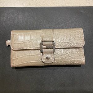 Guess Wallet